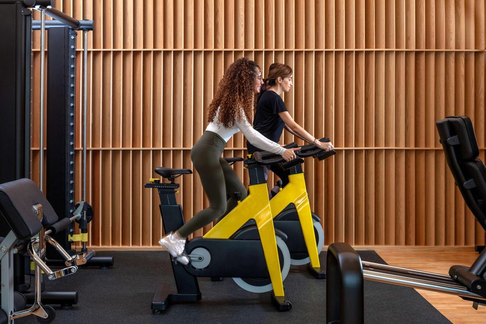 Hyatt Regency Riyadh Olaya Extérieur photo Indoor cycling