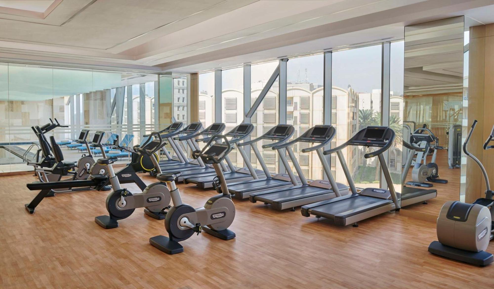Hyatt Regency Riyadh Olaya Extérieur photo A gym at the Jumeirah Beach Hotel